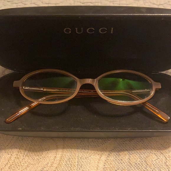Gucci eyeglasses - Picture 1 of 10